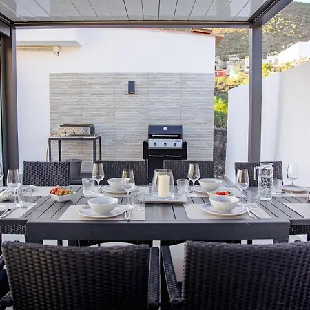 La Blanca Villa