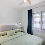 La Blanca ארונה