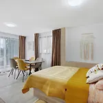 La Blanca * ארונה