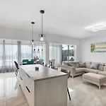 La Blanca Villa Arona